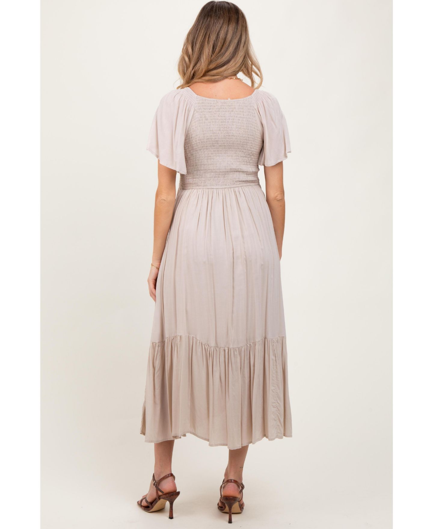 Женское платье Pinkblush Cream Smocked Flutter Sleeve Midi, цвет: Кремовый — фото 3