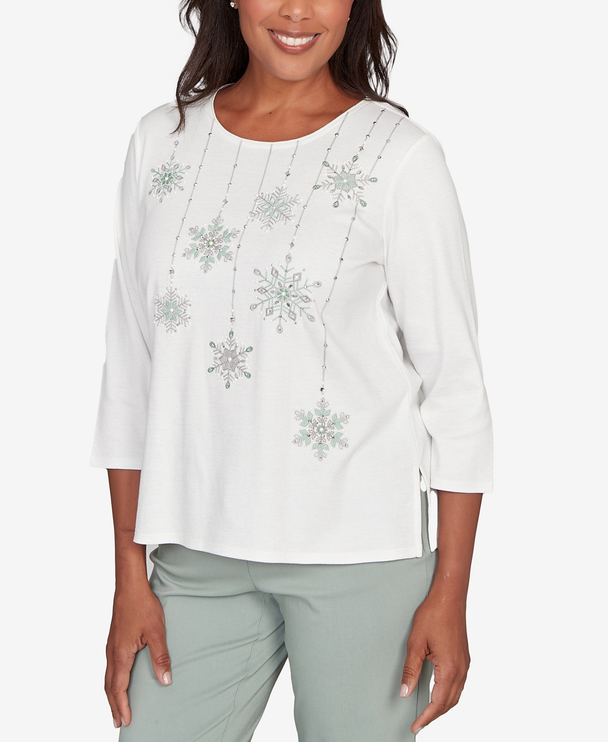 Alfred Dunner Stockbridge Snowflake Mother Of Pearl Studded Shimmer Top In White