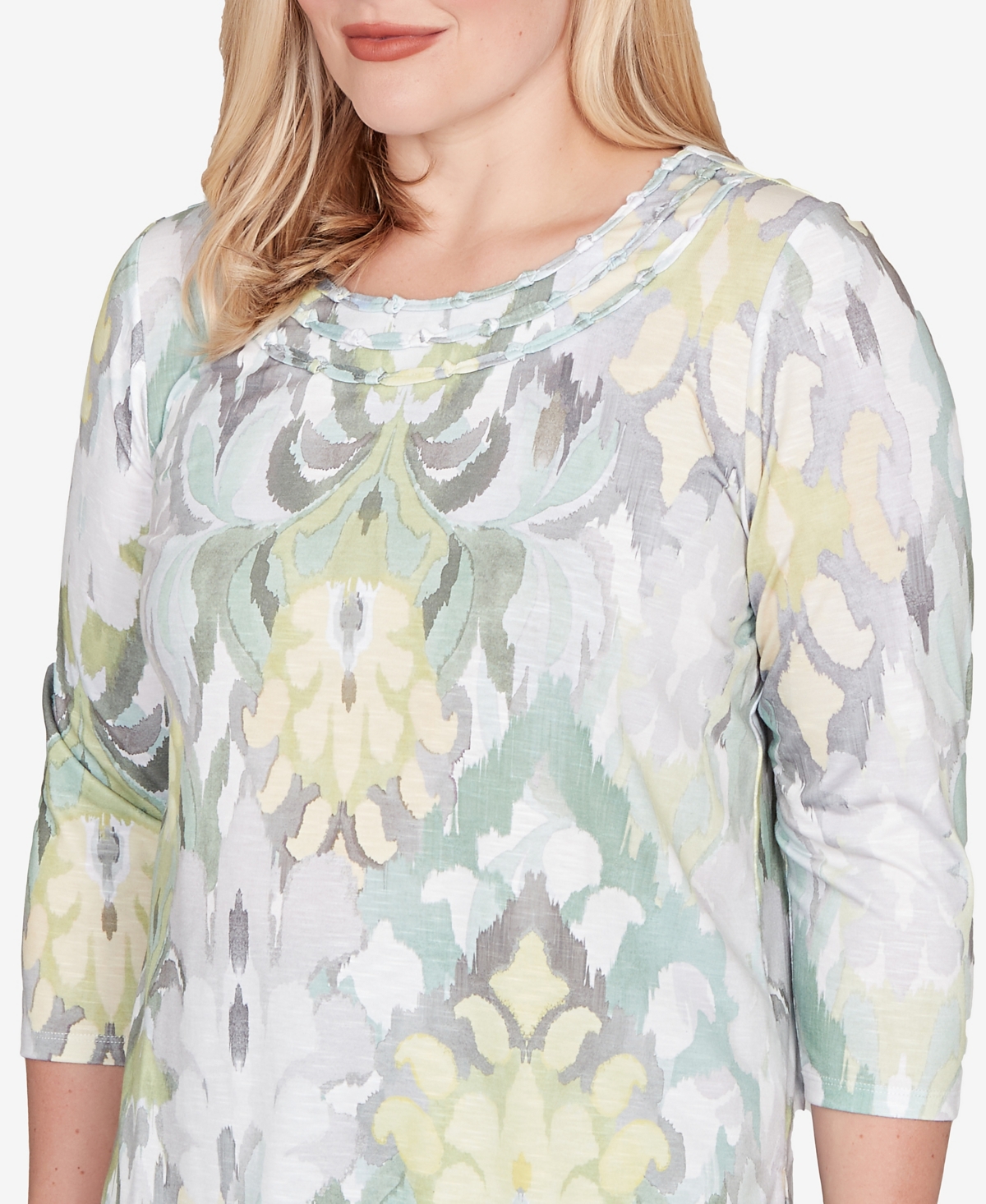 Alfred Dunner Plus Size Stockbridge Ikat Medallion Pattern Soft Knit Top In Neutral