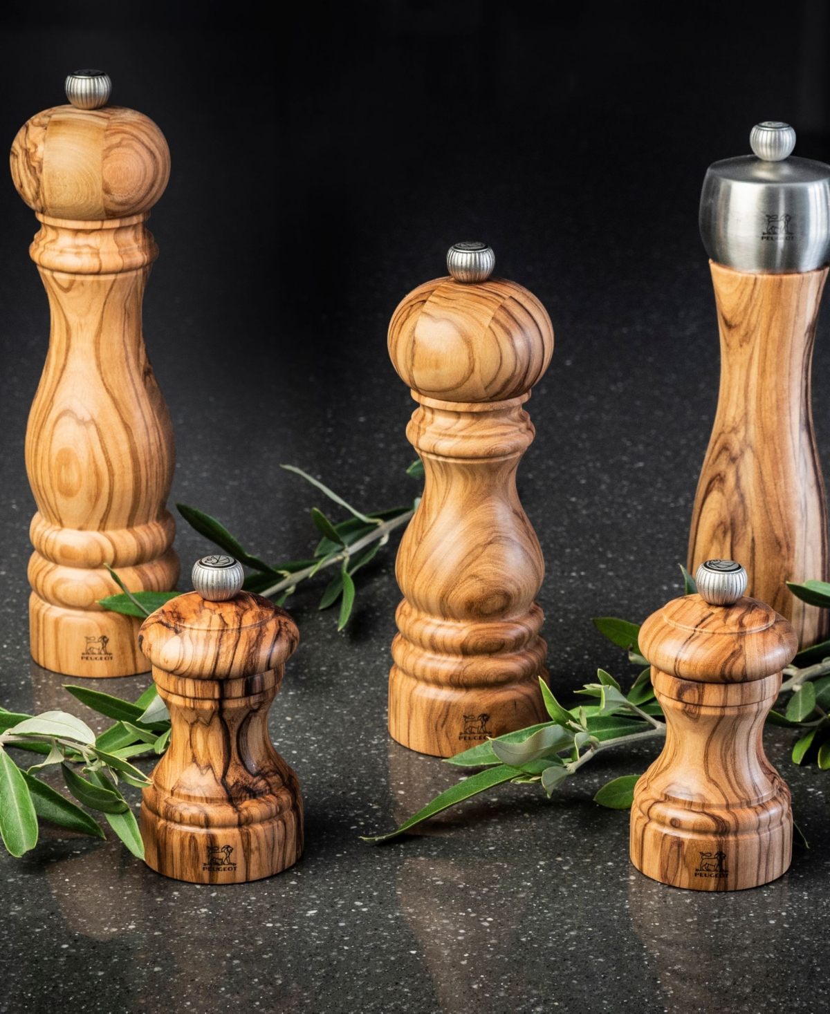 Peugeot Paris Classic 9" Pepper Mill In Brown