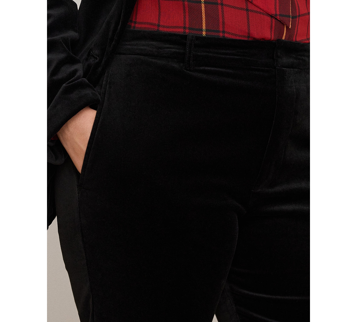 Ralph Lauren Plus Size Stretch Velvet Cropped Pant In Black