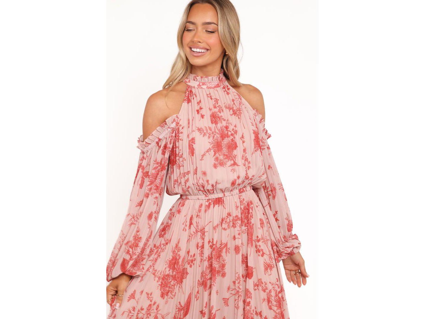 Женское платье Petal and Pup Hilary Pleated Maxi - Red Floral, цвет: Красный — фото 4