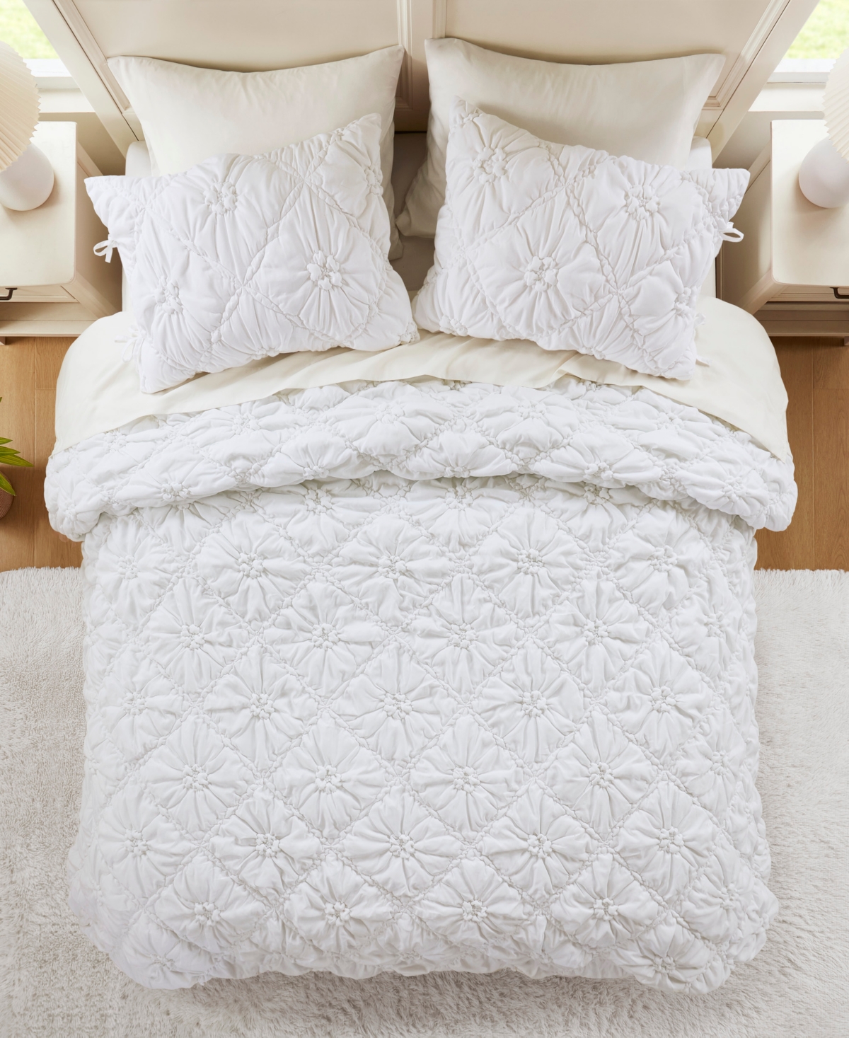 Intelligent Design Lily Floral 3-pc. Comforter Set, King In White