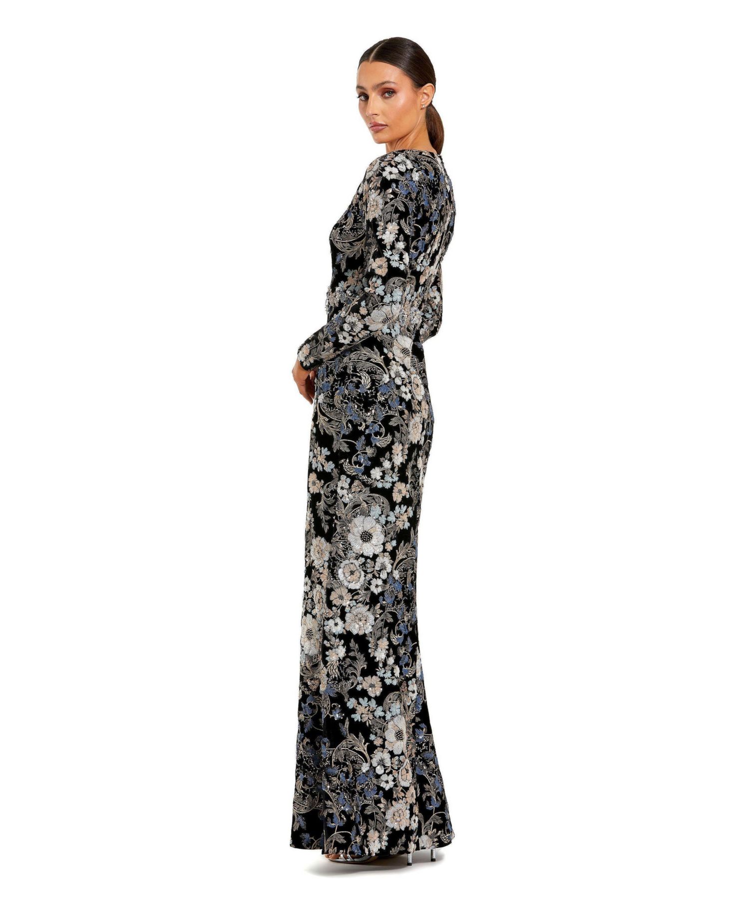 Women's Embroidered Velvet Long Sleeve Scoop Neck Gown
