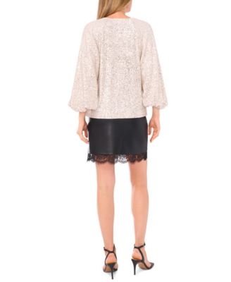 Women's V-Neck Raglan Top