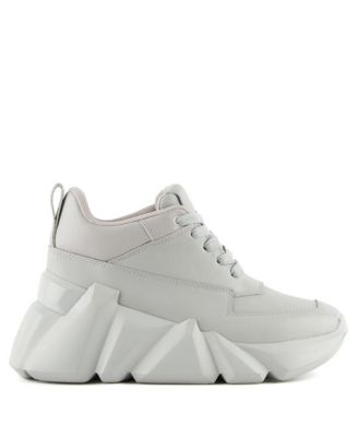 United Nude
