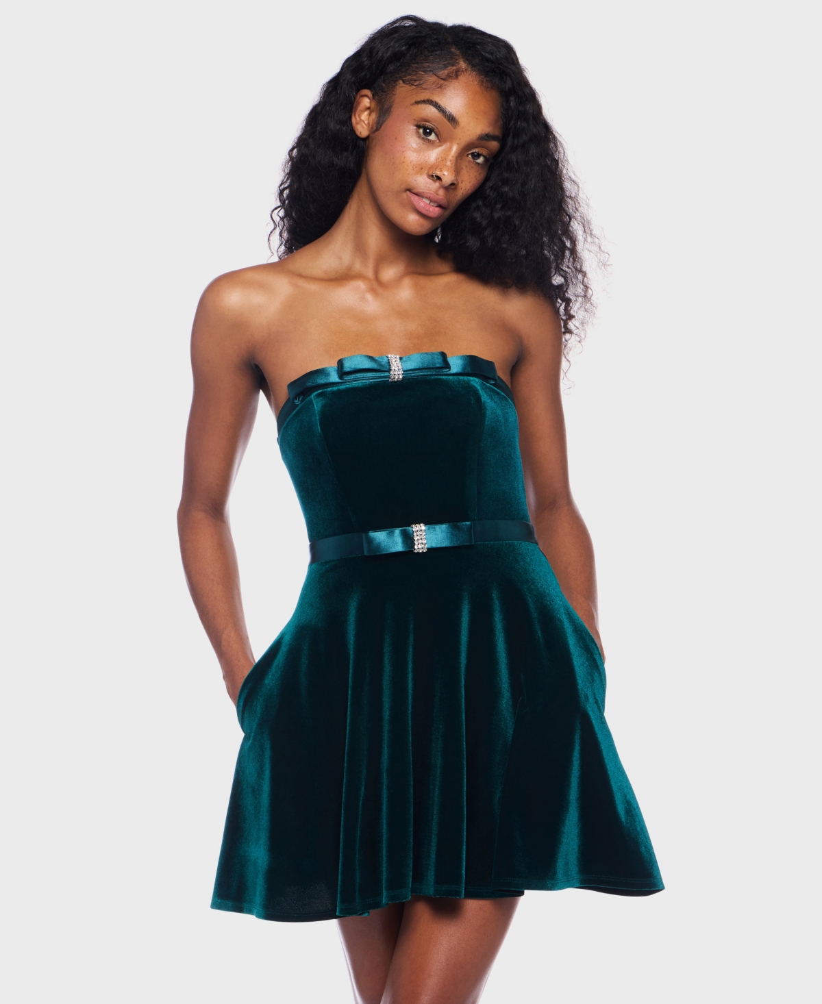 B Darlin Juniors' Strapless Bustier Bodycon Dress In Green
