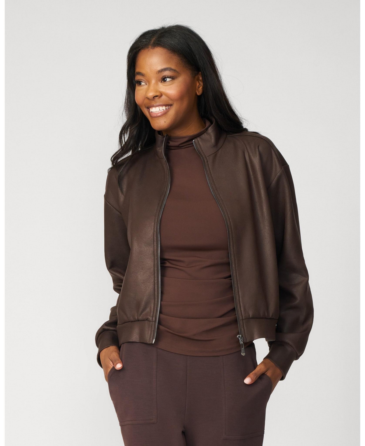 Cable & Gauge Women's Coated Cropped Bomber Jacket