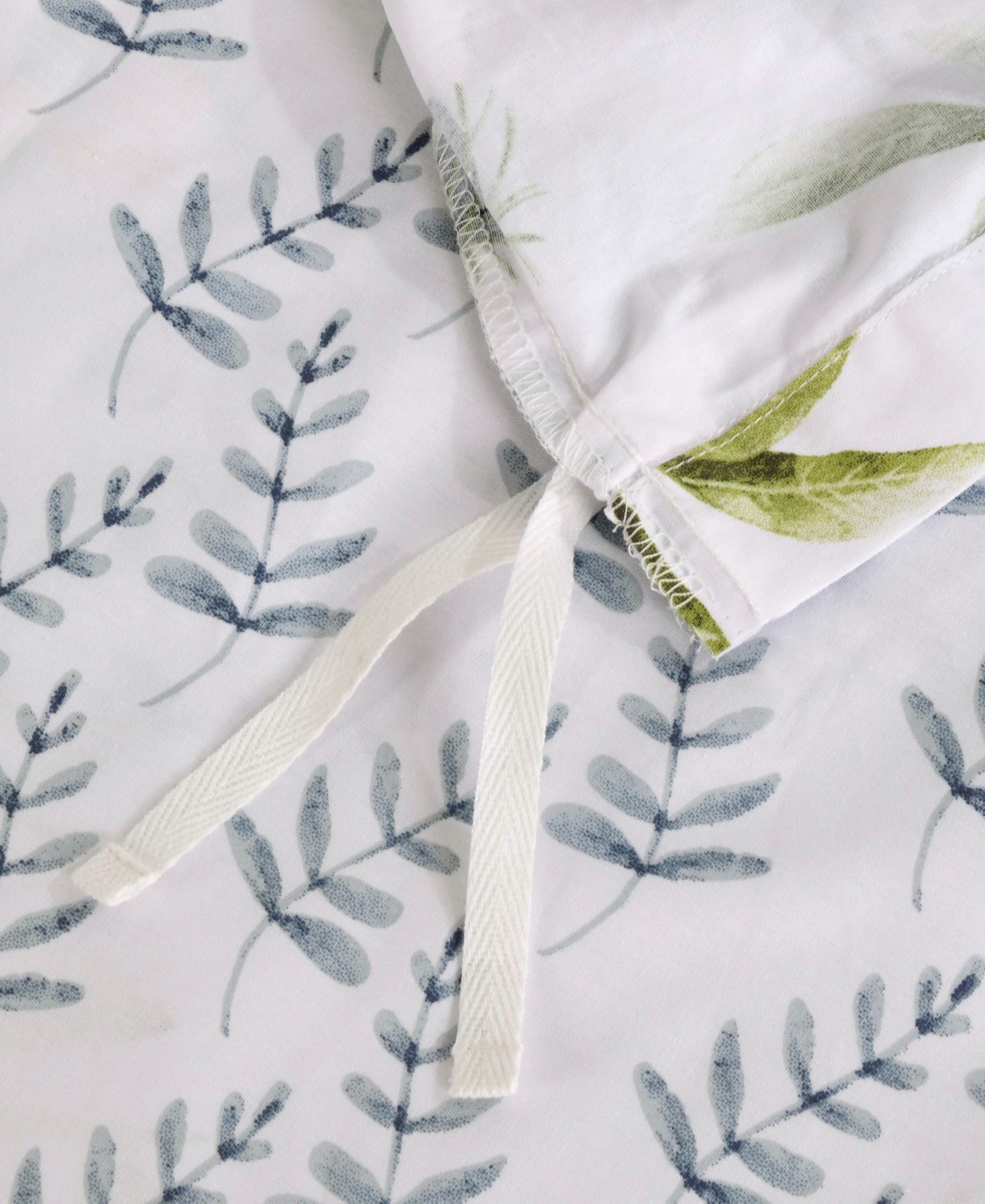 Levtex Viviana Reversible 2-pc. Duvet Cover Set, Twin/twin Xl In Multi