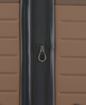 Lisbon 30" Check-In Large Spinner