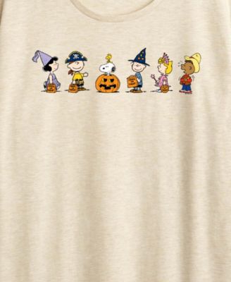 Peanuts Gang Halloween Trick or Treat Women's Short Sleeve Graphic T-shirts