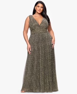 Betsy & Adam - Women's V-Neck Pleated Animal Print Gown