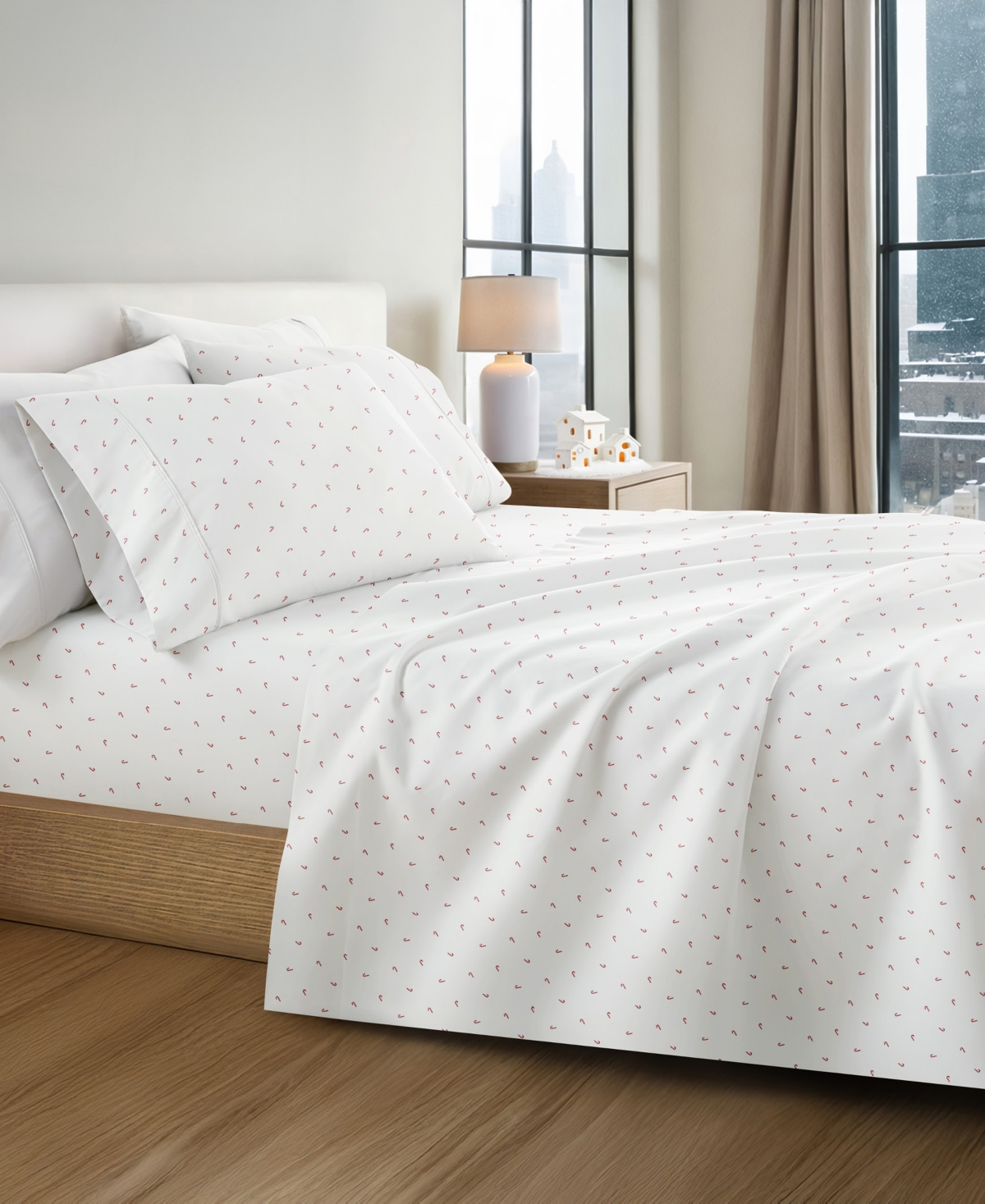 ienjoy Home Holiday Pattern 4-Pc. Sheet Set