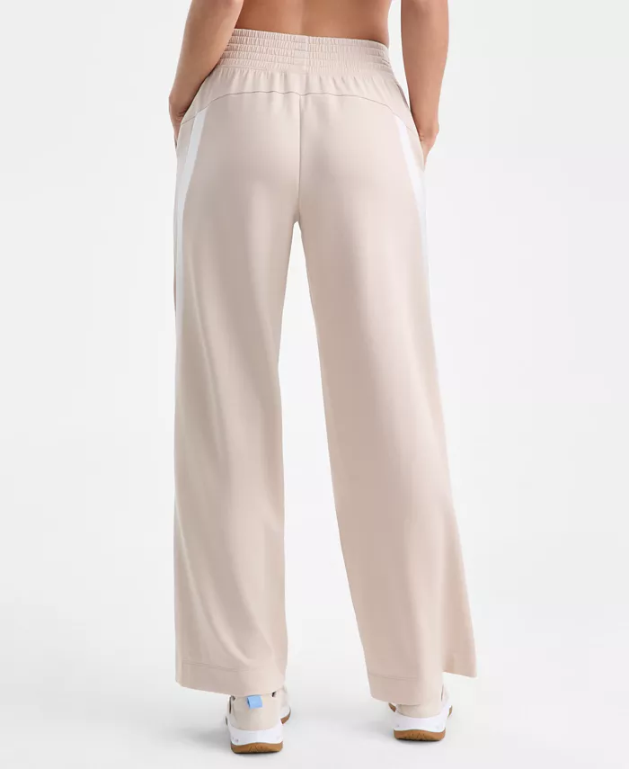 Women's Wide-Leg Sweatpants - thumbnail 2