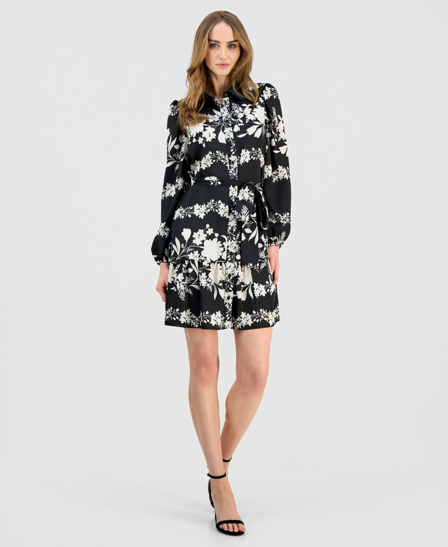 Женское платье Anne Klein Floral Tiered-Hem Shirtdress, цвет: Чёрный разноцветный — фото 1
