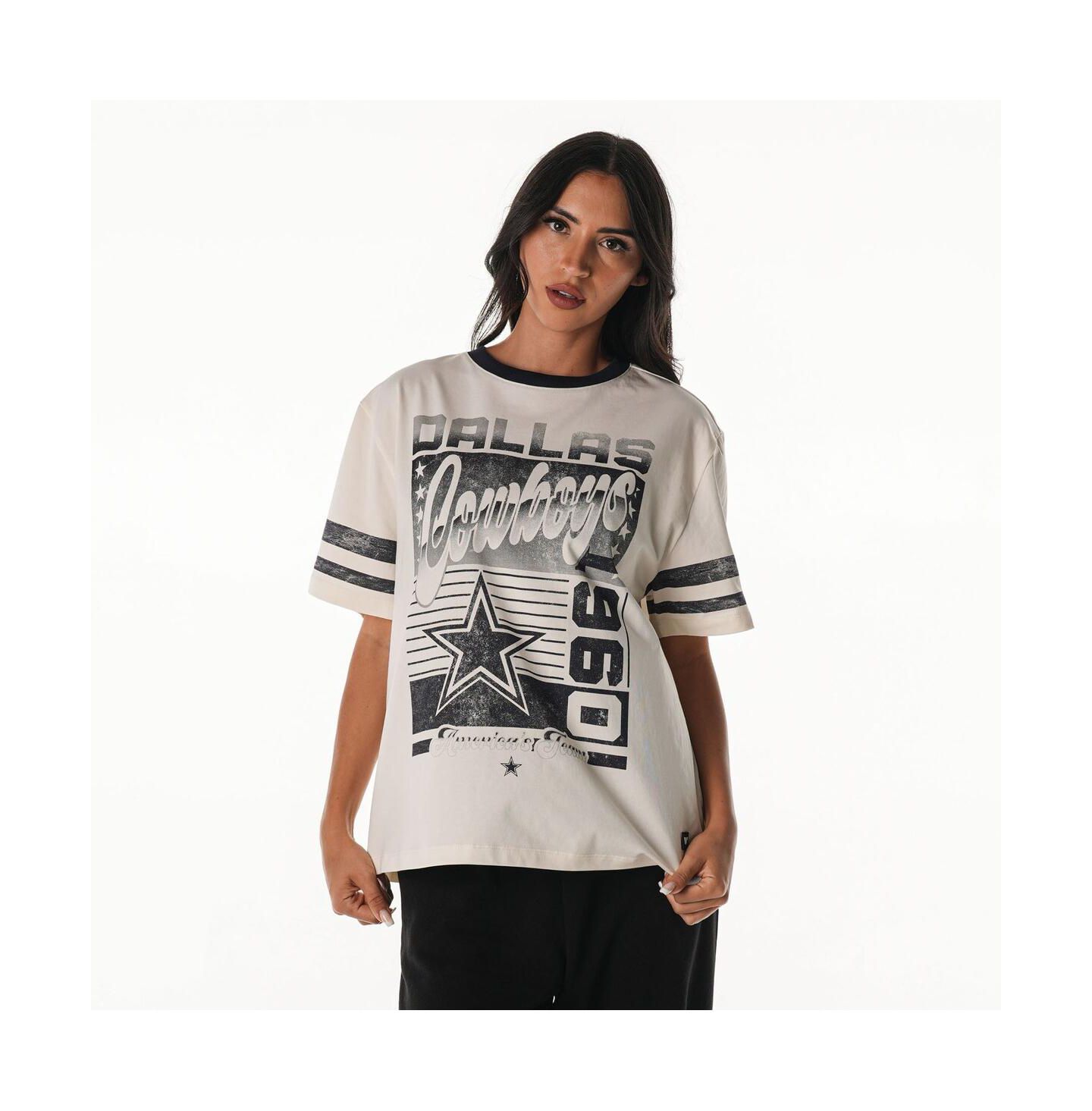 Женская футболка The Wild Collective Cream Dallas Cowboys Drop Shoulder Oversized Boyfriend — фото 3