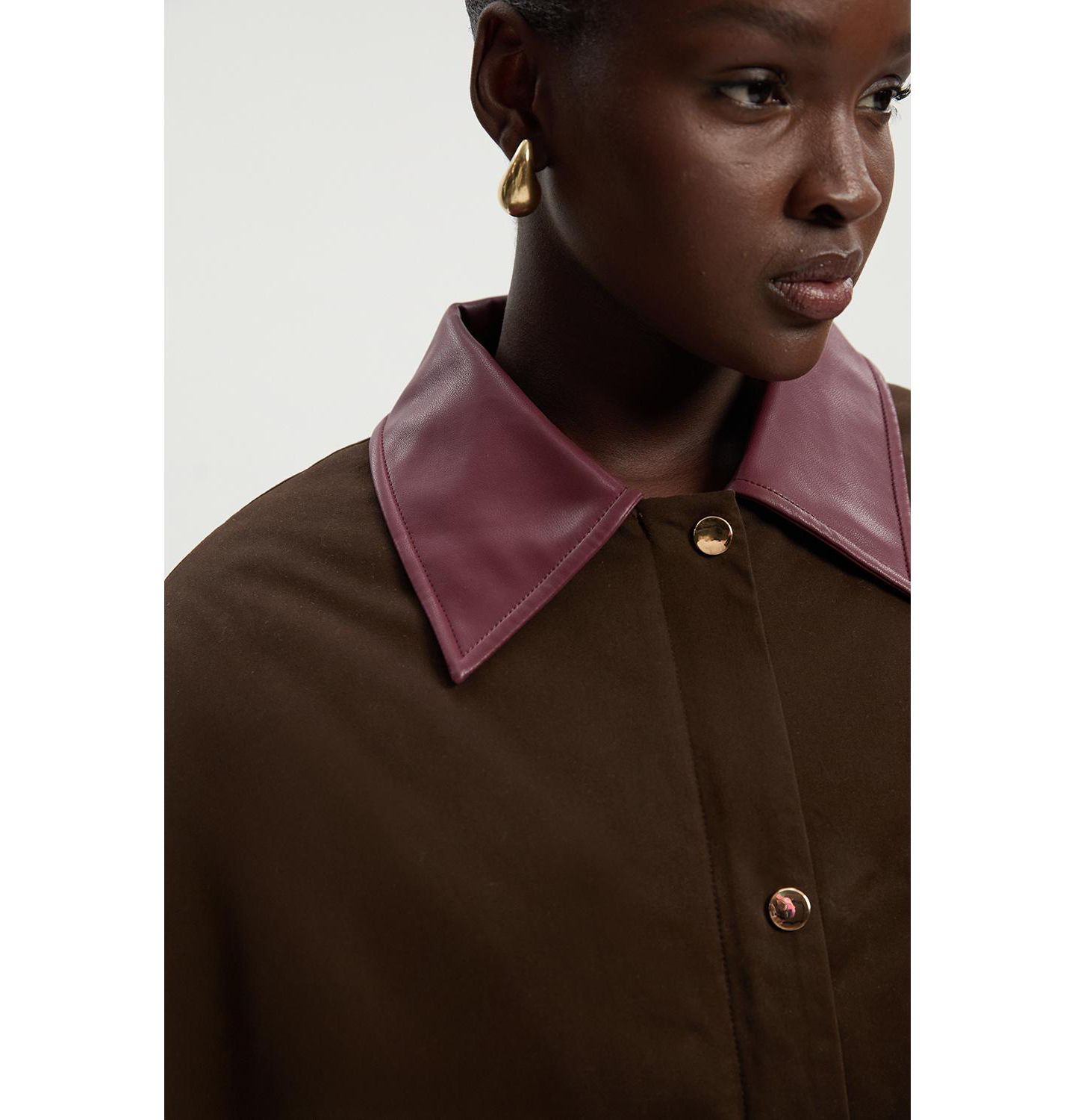 Женская куртка Karen Millen Quilted Contrast Collar Barn, цвет: Шоколадный — фото 5