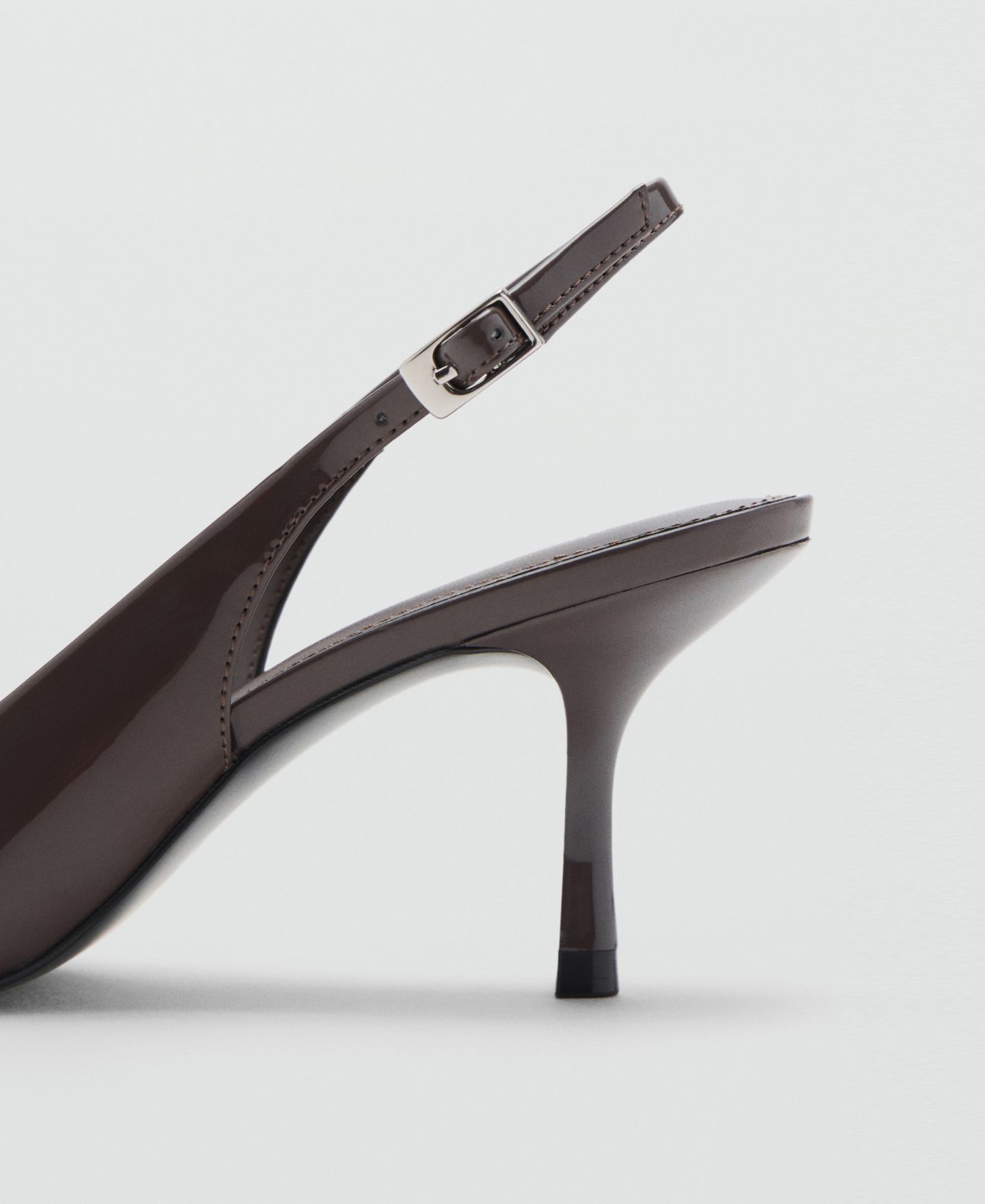 Женские туфли Mango Patent Leather Effect Pointed, цвет: Светлый меланжевый серый — фото 3