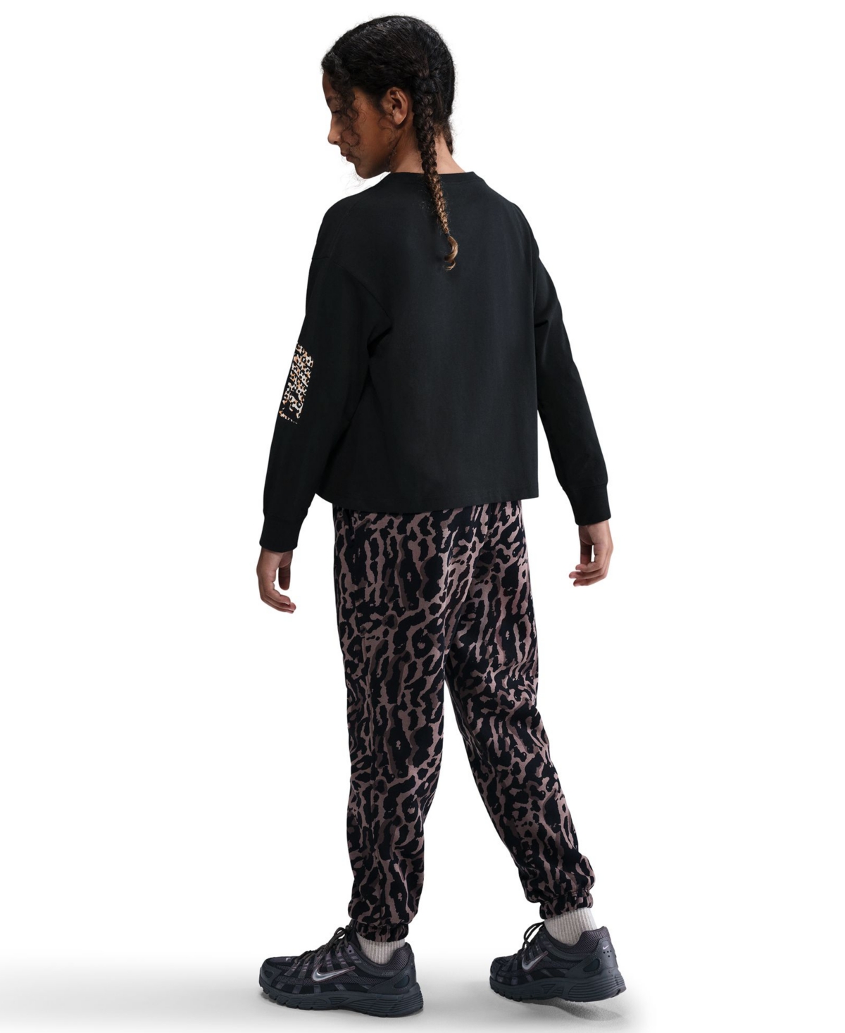 Nike Girls 7-16 Sportswear Long-sleeve T-shirt In Black