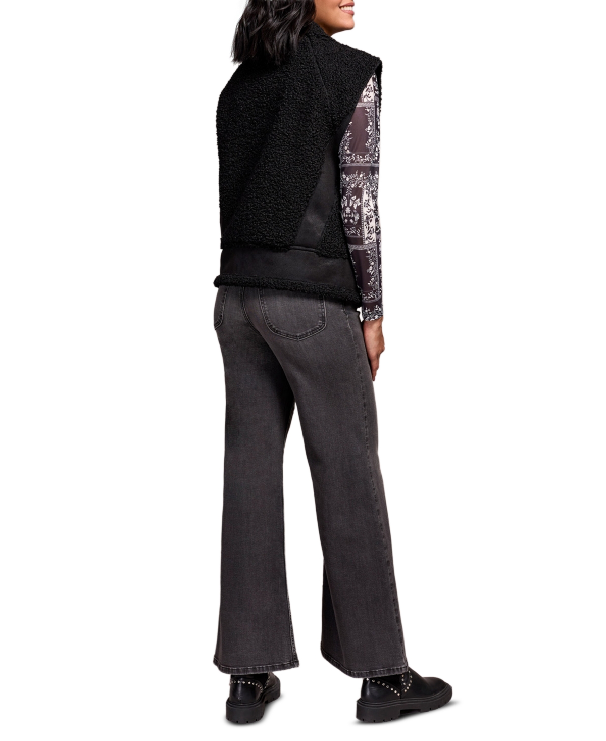 Tribal Women's Collared Sleeveless Sherpa Vest In Black