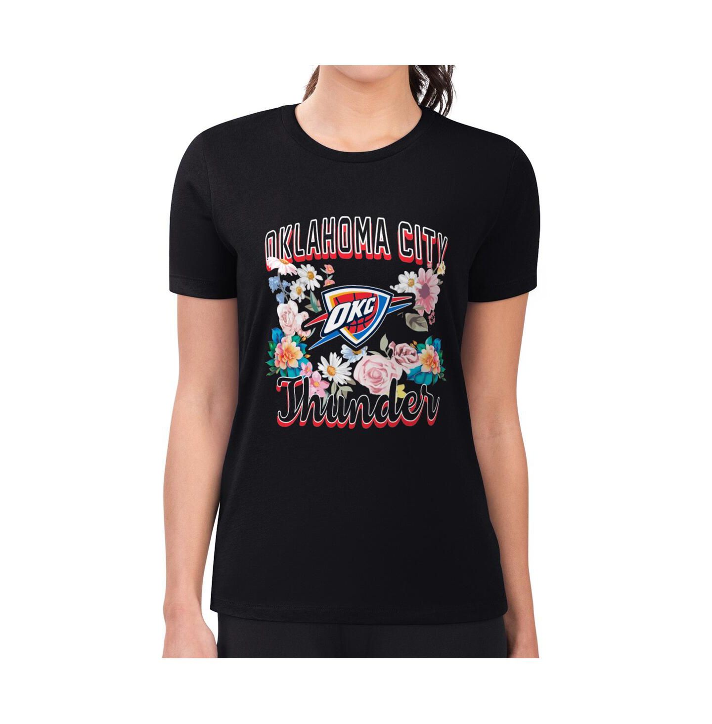 Женская футболка G-III 4Her by Carl Banks Black Oklahoma City Thunder Super-Slim Fit Lightweight Flowers Team Logo Graphic — фото 1