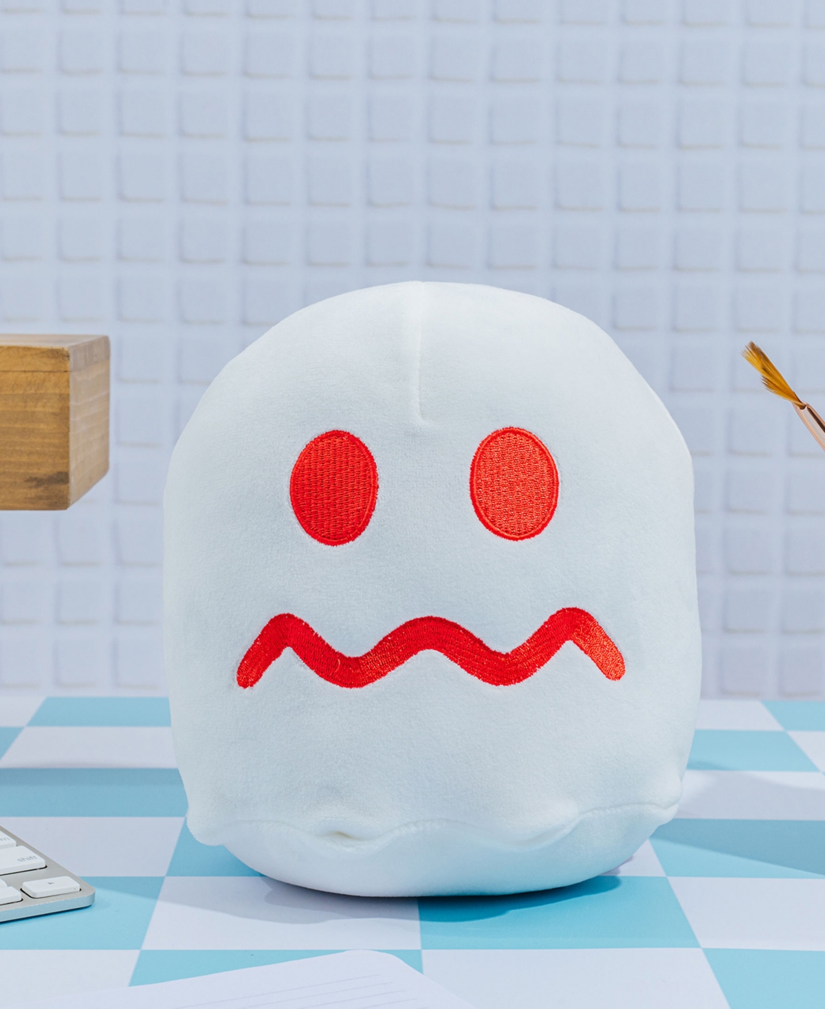 Pac-man Classic 7" Plush In White