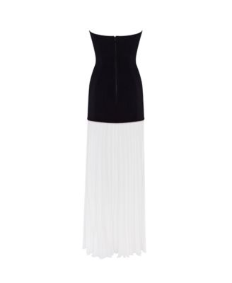 Women's Dress With A Pleated Skirt