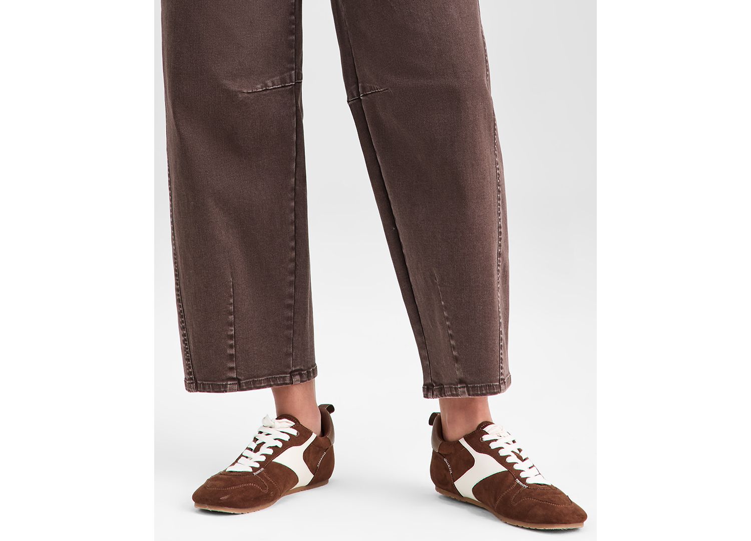 Women's High-Rise Washed Barrel-Leg Jeans