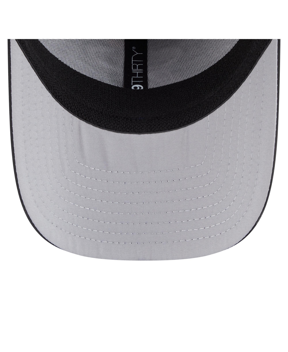 New Era Men's Black Miami Heat Featherweight Poly Rope Flex 39Thirty Hat