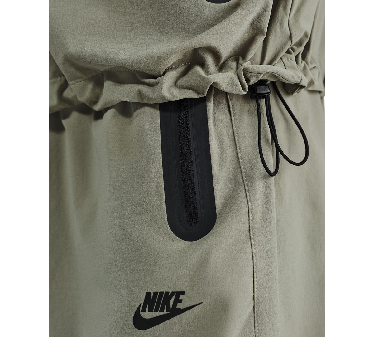 Nike Men's Tech Woven Hooded Jacket