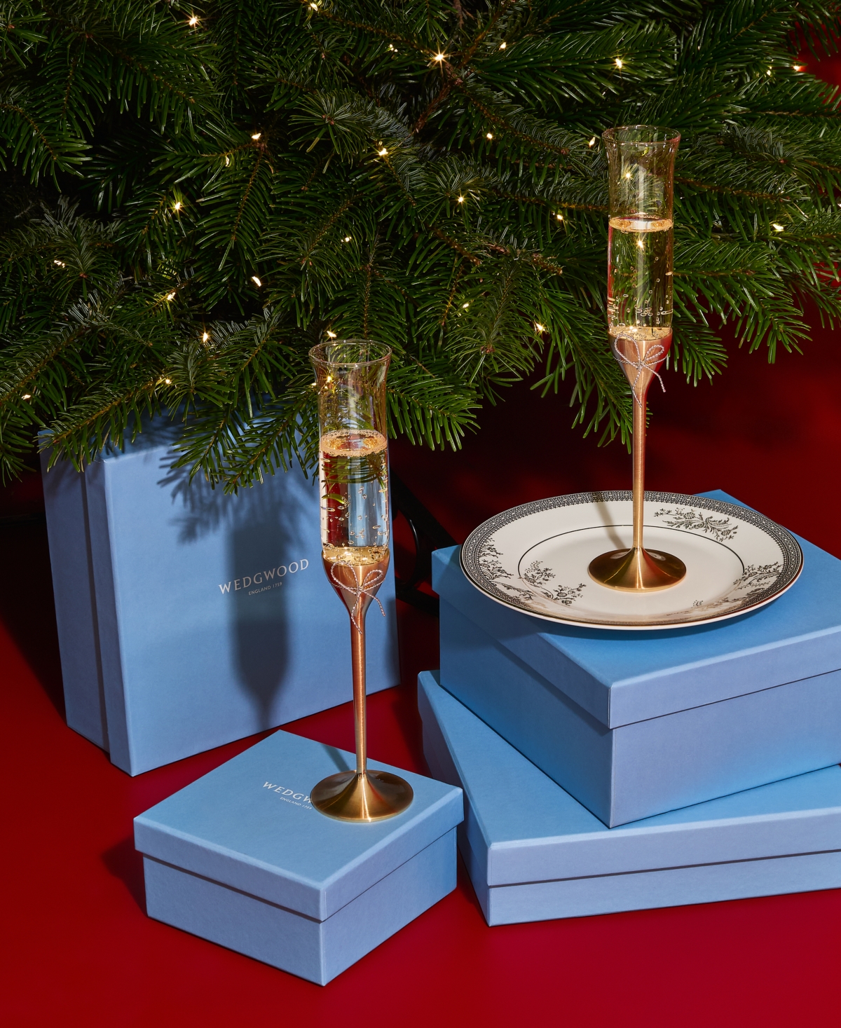 Vera Wang Wedgwood Dinnerware, Lace Gold Salad Plate