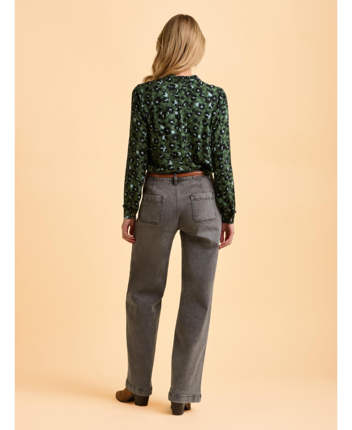 Brakeburn Women's Mylla Long Sleeve Leopard Print Shirt