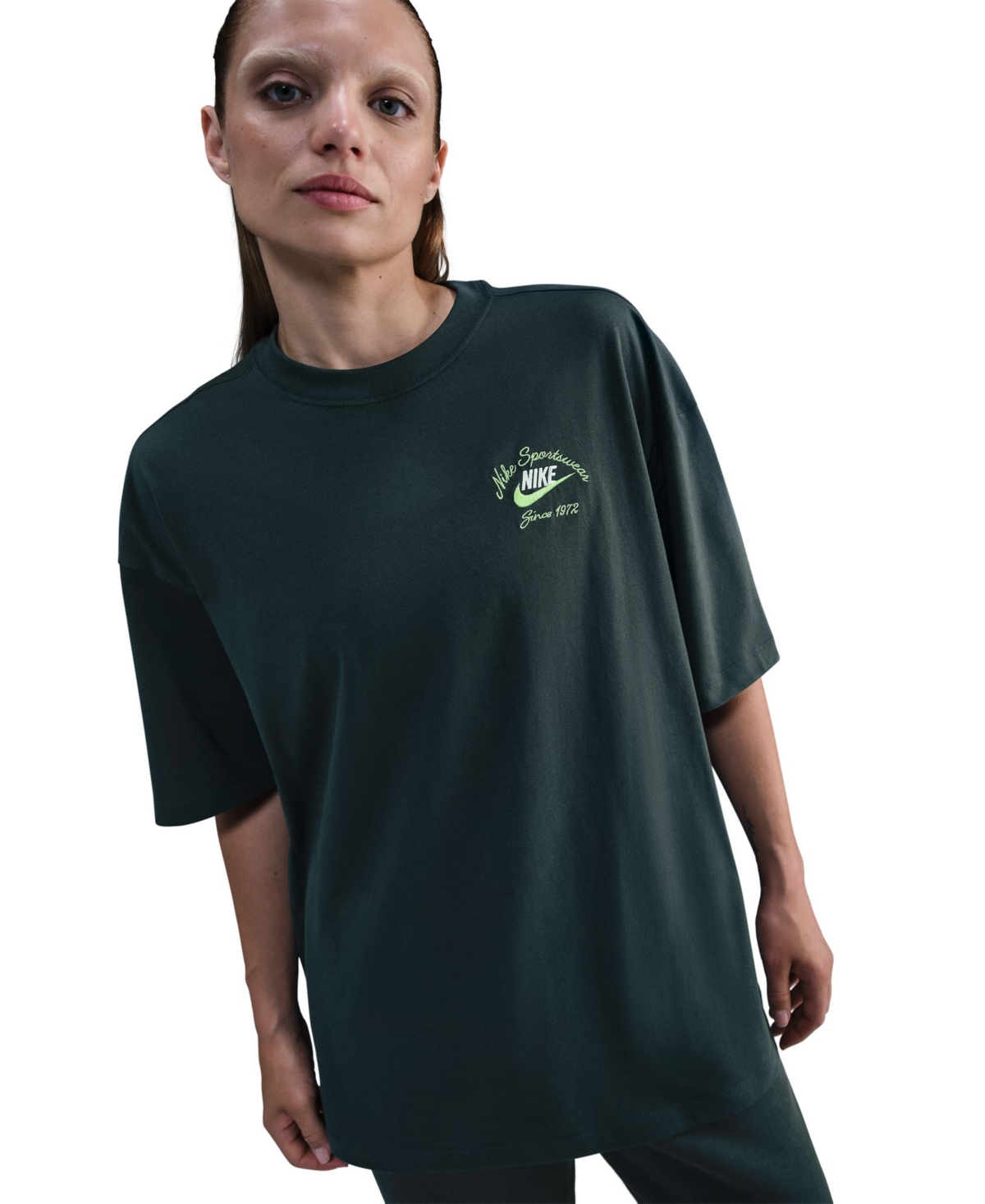 Nike Women's Sportswear Oversized T-shirt In Green