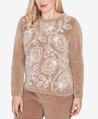 Women's Petite Vienna Stitched Leaf Detail Sweater