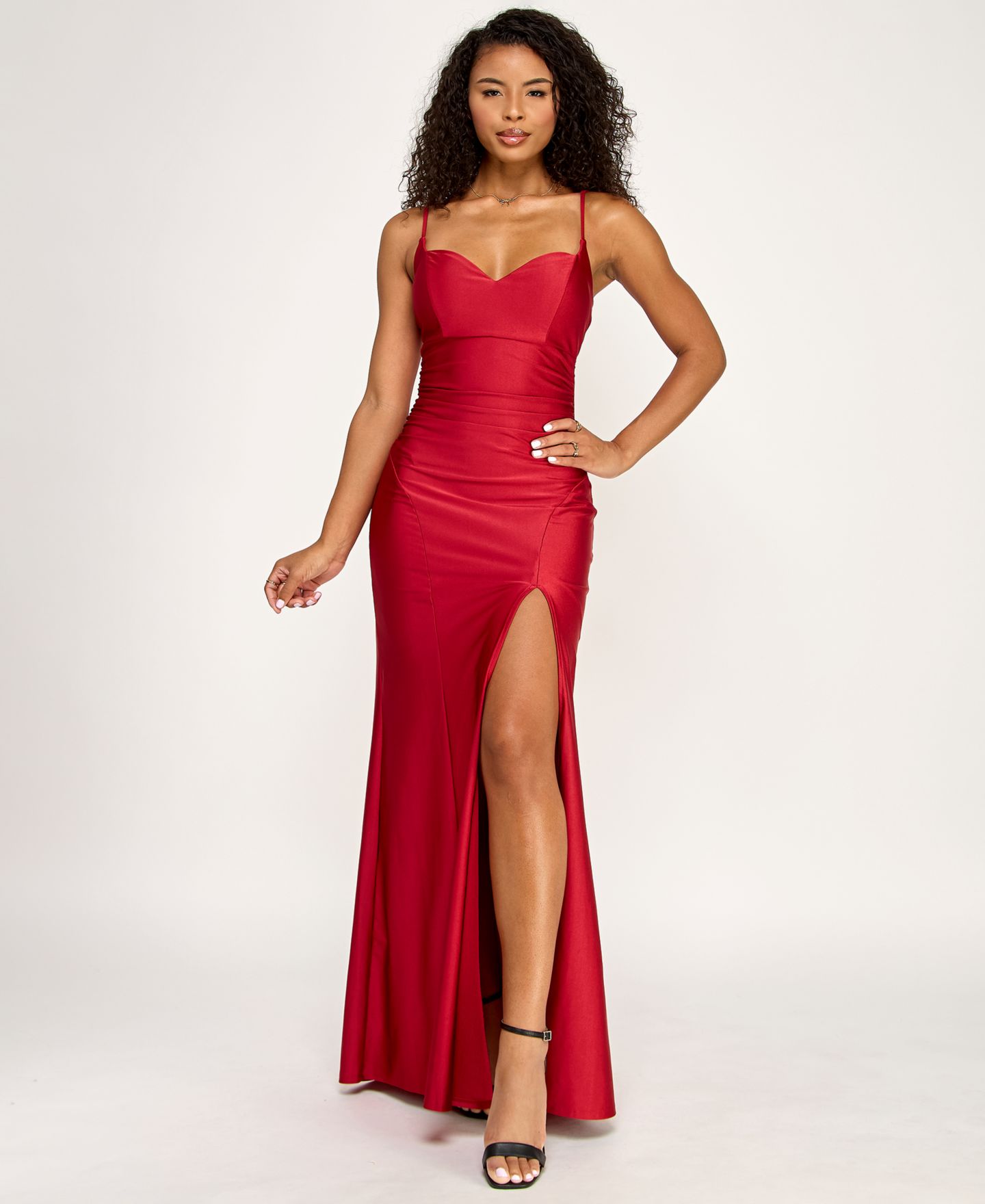 Женское платье Emerald Sundae Juniors' V-Neck Front-Slit Sleeveless Gown, цвет: Красный — фото 1