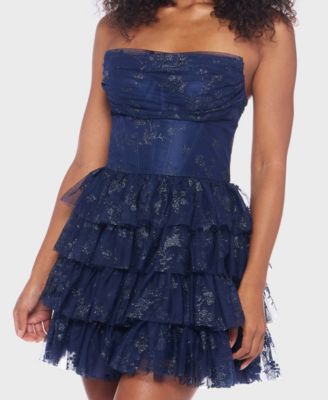 Junior's Strapless Dress