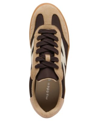 Giia Lace-Up Low-Top Sneakers