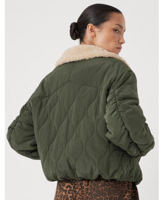 Women's Teddy Collar Quilted Bomber Jackets