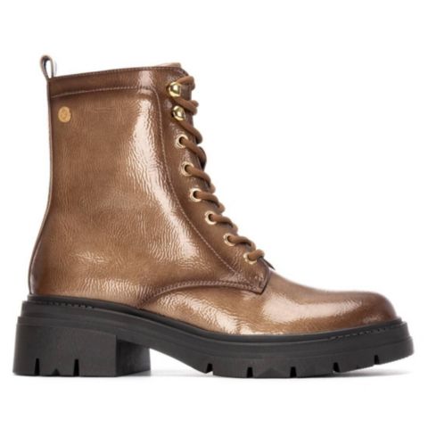 Женские ботинки XTI Patent Leather Combat Booties, цвет: Бежевый