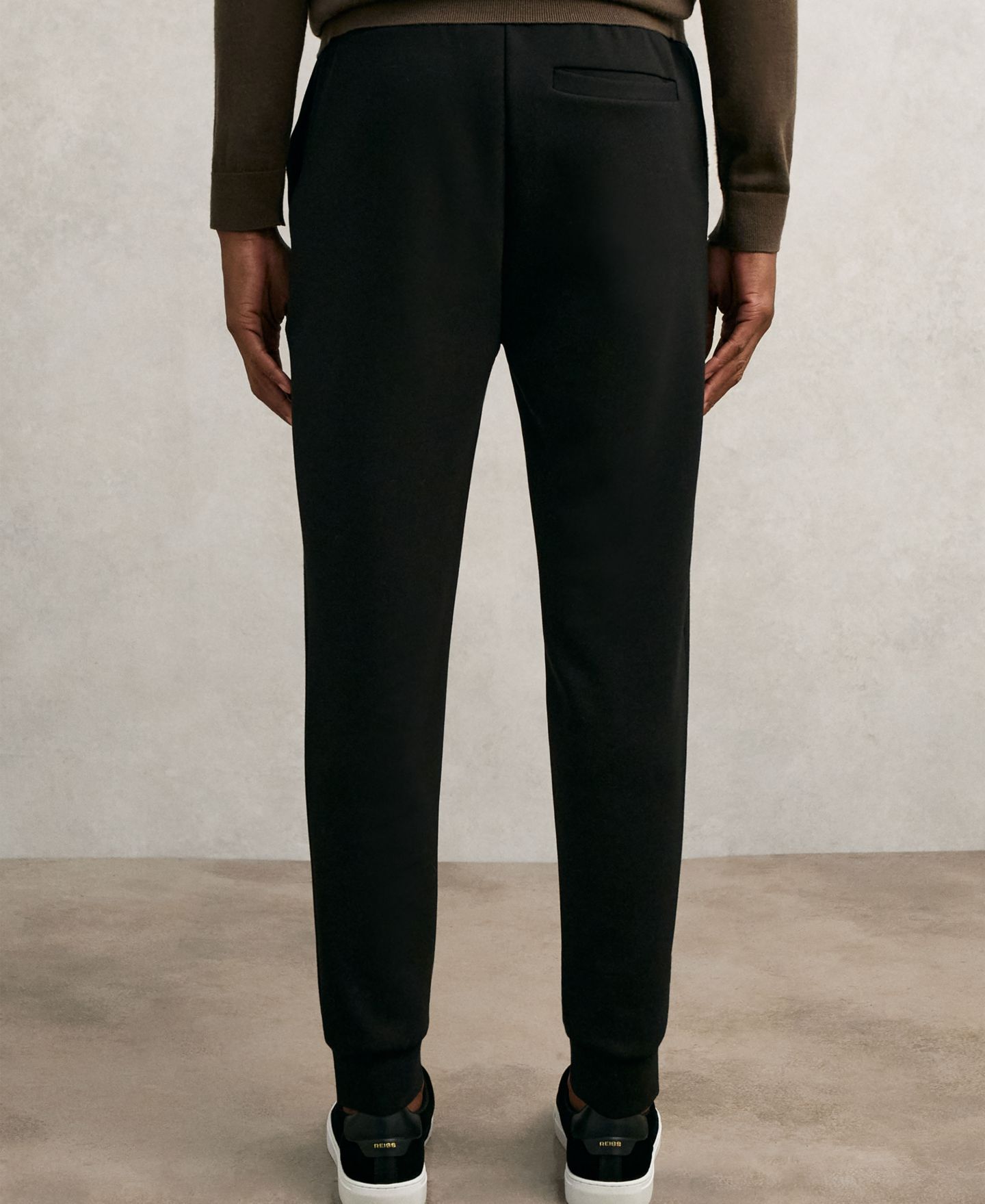 Мужские брюки REISS Premier Stretch-Jersey Tailored, цвет: Чёрный — фото 6