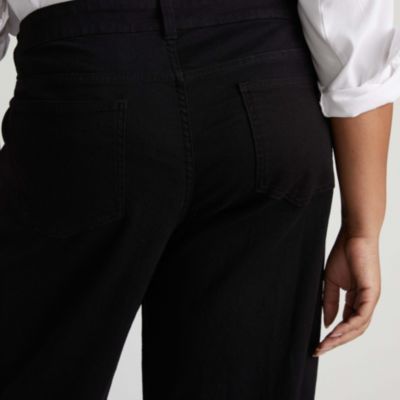 Women's Bae Boyfriend Crop Jeans