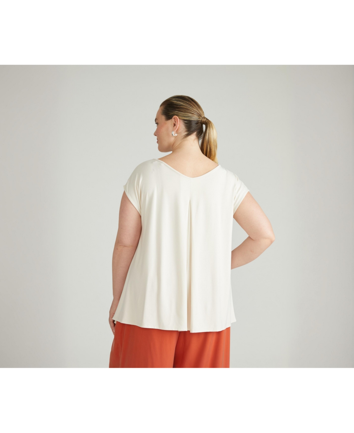 Universal Standard Plus Size Heatwave Divine Jersey Flared Cap Sleeve Tee