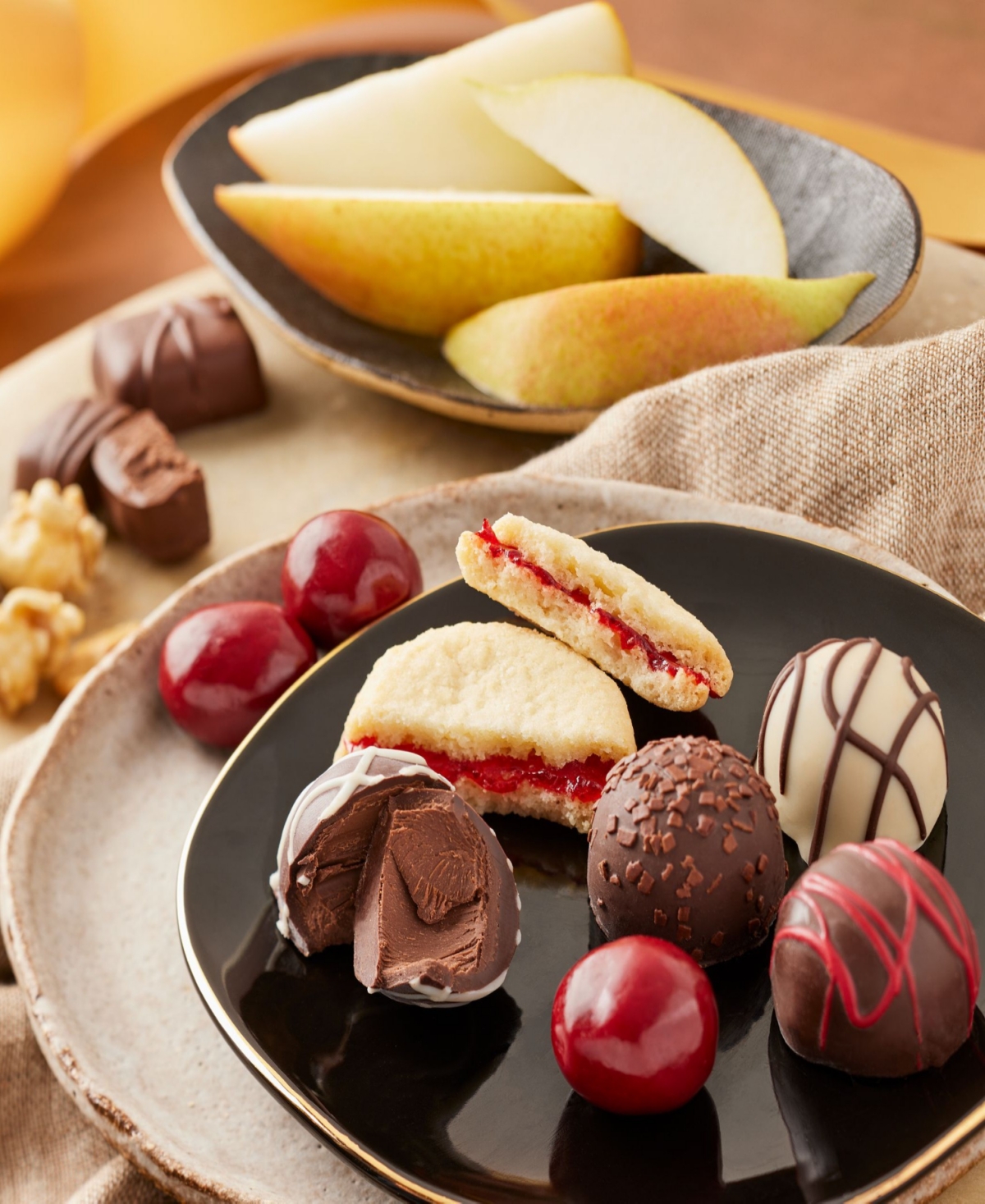 Harry & David Deluxe Favorites Gift Basket