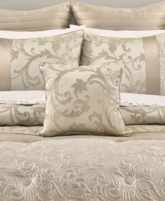 Spectra Jacquard Decorative Pillow, 16" x 16"