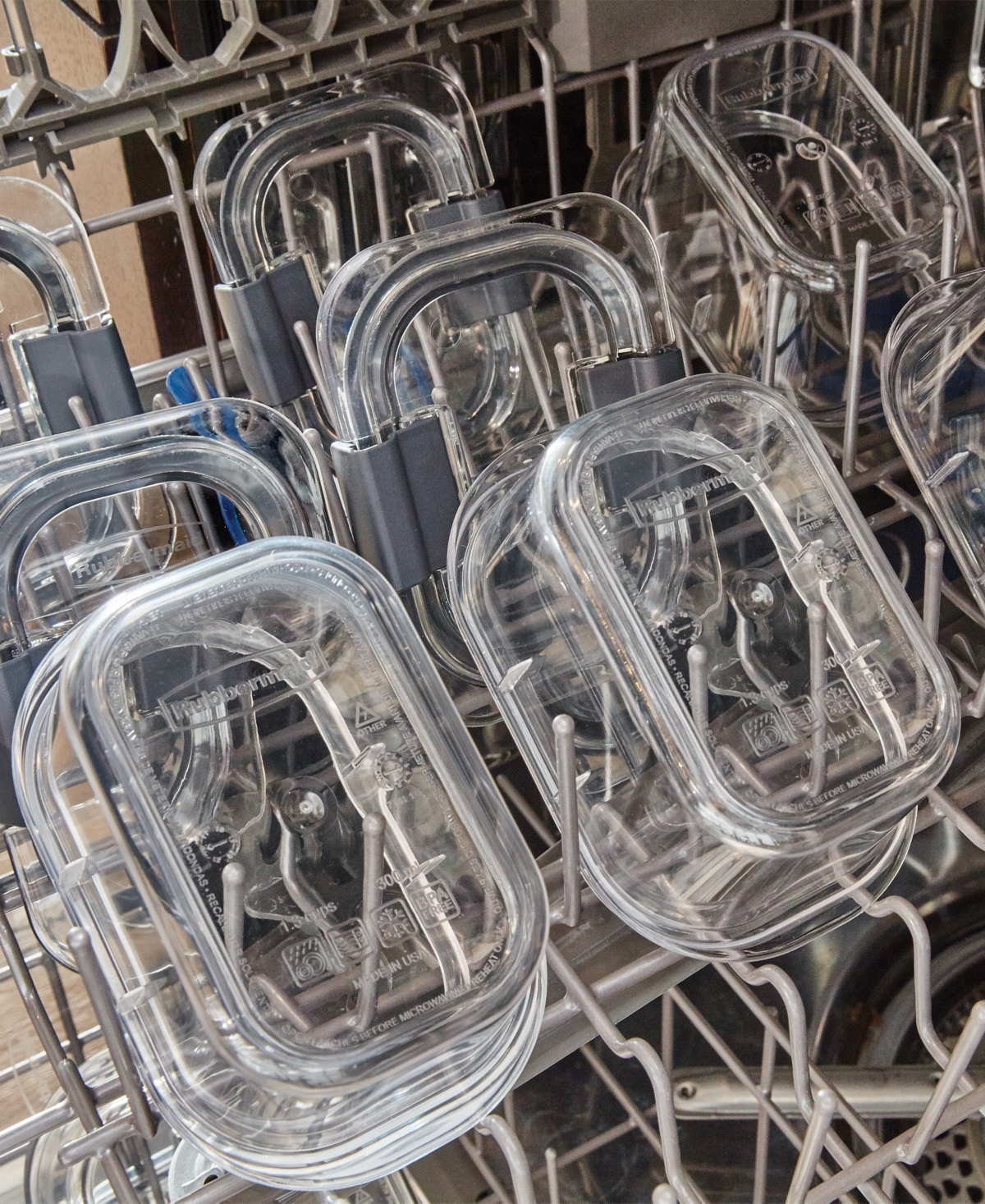 Rubbermaid Brilliance 12-Pc. Round and Rectangular Leak Proof Food Storage Containers