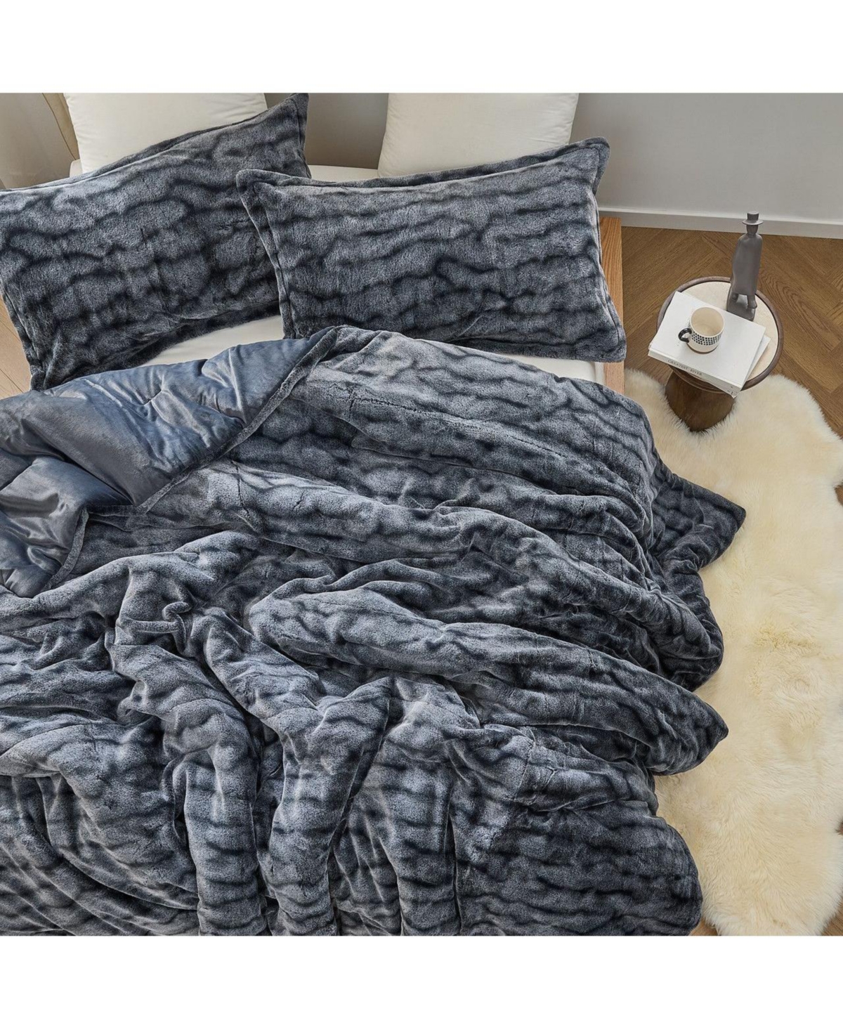 Coma Inducer Oceans Oversized Comforter Set - Navy Current