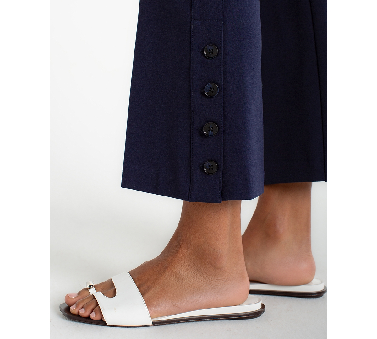 Liverpool Los Angeles Women's Pull-On Kick Flare Crop Pants