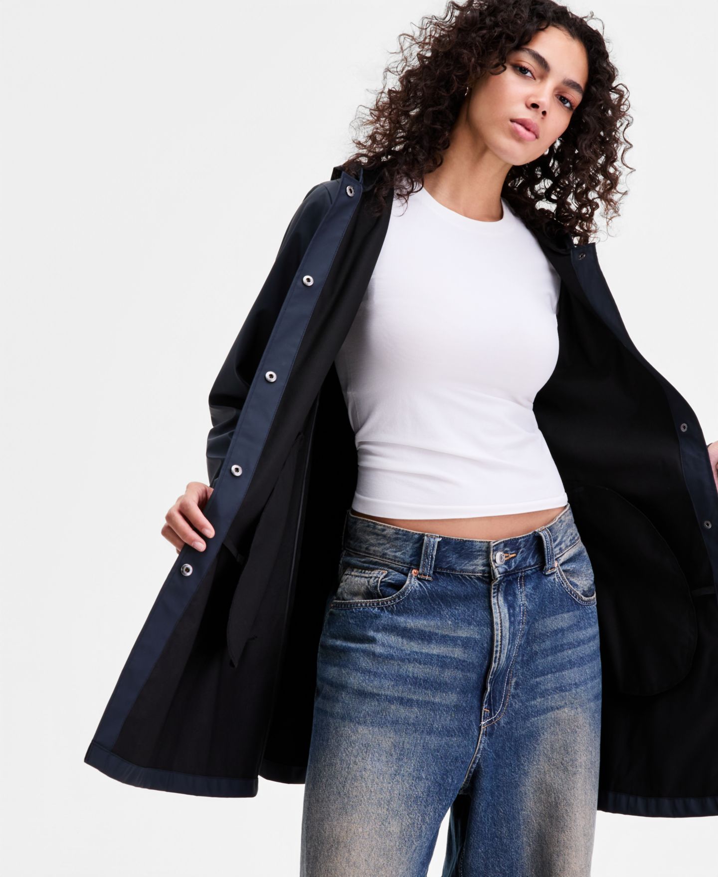 Женская куртка Rains Hooded A-Line Rain Jacket, цвет: Тёмно-синий — фото 7