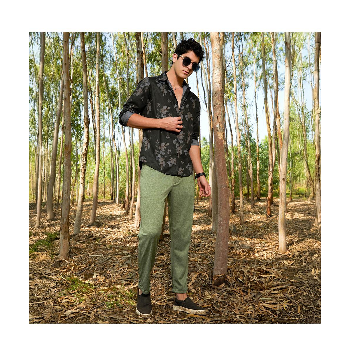 Campus Sutra Men's Charcoal Grey Stamped-Foliage Shirt