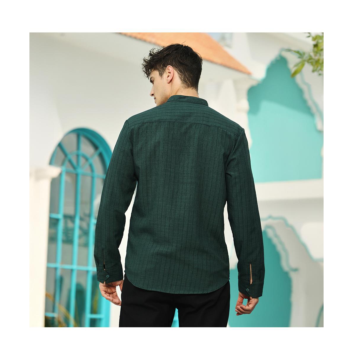 Campus Sutra Men's Emerald Green Pinstriped-Tactile Shirt
